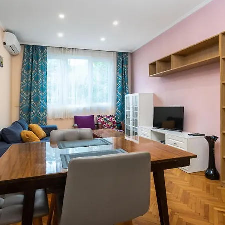 Apartment Lovely Cozy 2bd Near The Center Of Sofia